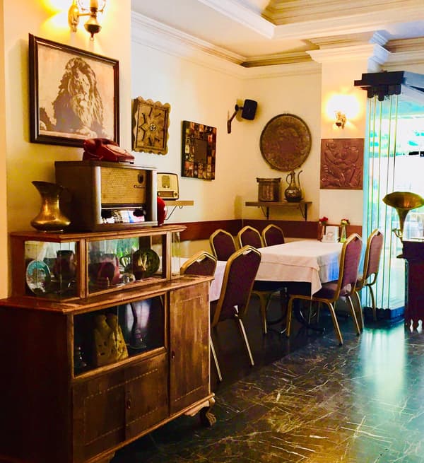 Safie Meyhane - 25. Fotoğraf Safie Meyhane - 25. Fotoğraf