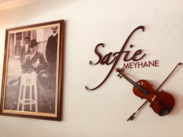 Safie Meyhane - 26. Fotoğraf