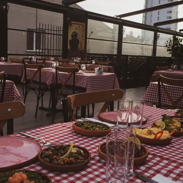 Meyhane Müjgan Teras - 1. Fotoğraf Meyhane Müjgan Teras - 1. Fotoğraf